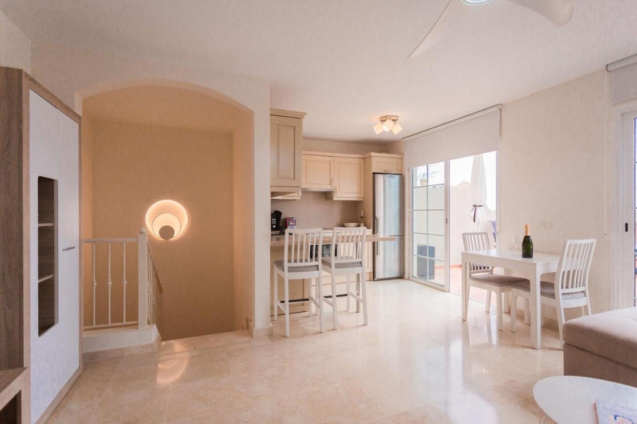 Luxury Duplex Apartment With Beautiful Sea Views Palm-mar Buitenkant foto